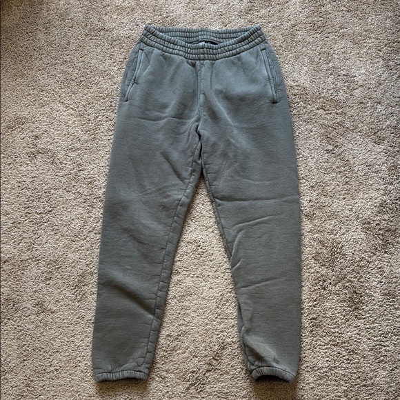 Outdoor Voices Heavyweight Olive Green Jogger Sweatpants - Picture 1 of 9